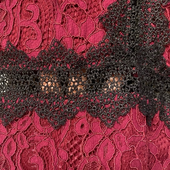 L’atiste Burgundy/Black Lace Dress Size Small - Picture 3 of 8